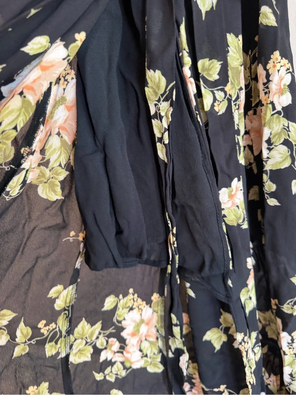 Reformation Black Floral Short Sleeve Wrap Maxi Dress XS Viscose Flutter Sleeve - Picture 3 of 6